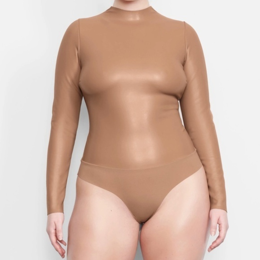 SKIMS Faux LEATHER BODYSUIT SIENNA